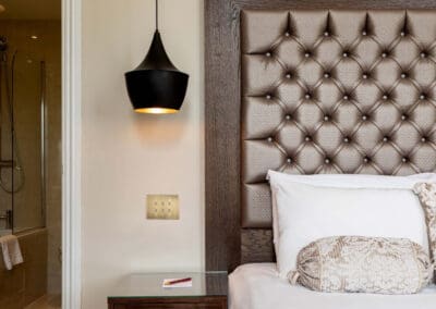 VDA Telkonet Green tech for hospitality Axia in hotel bedroom